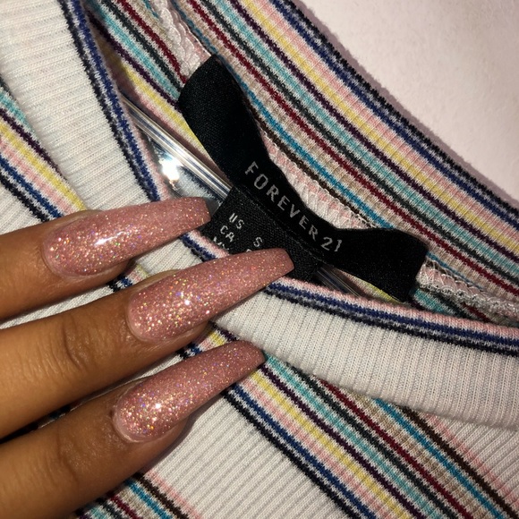 cute crop top 🥰 - Picture 2 of 2